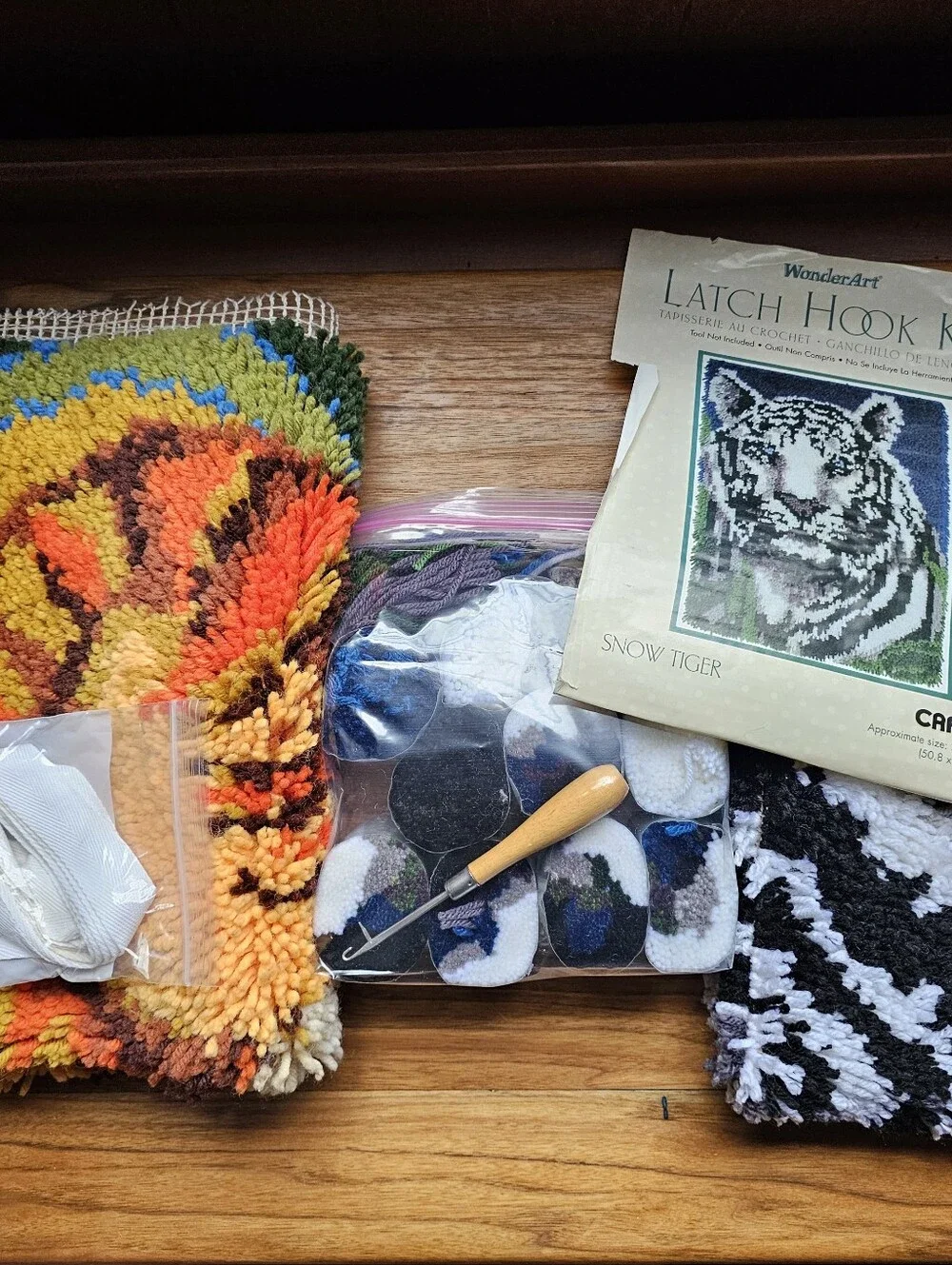 2 Latch Hook Rug Or Wall Hanging Unfinished Projects Cat And Snow Tiger